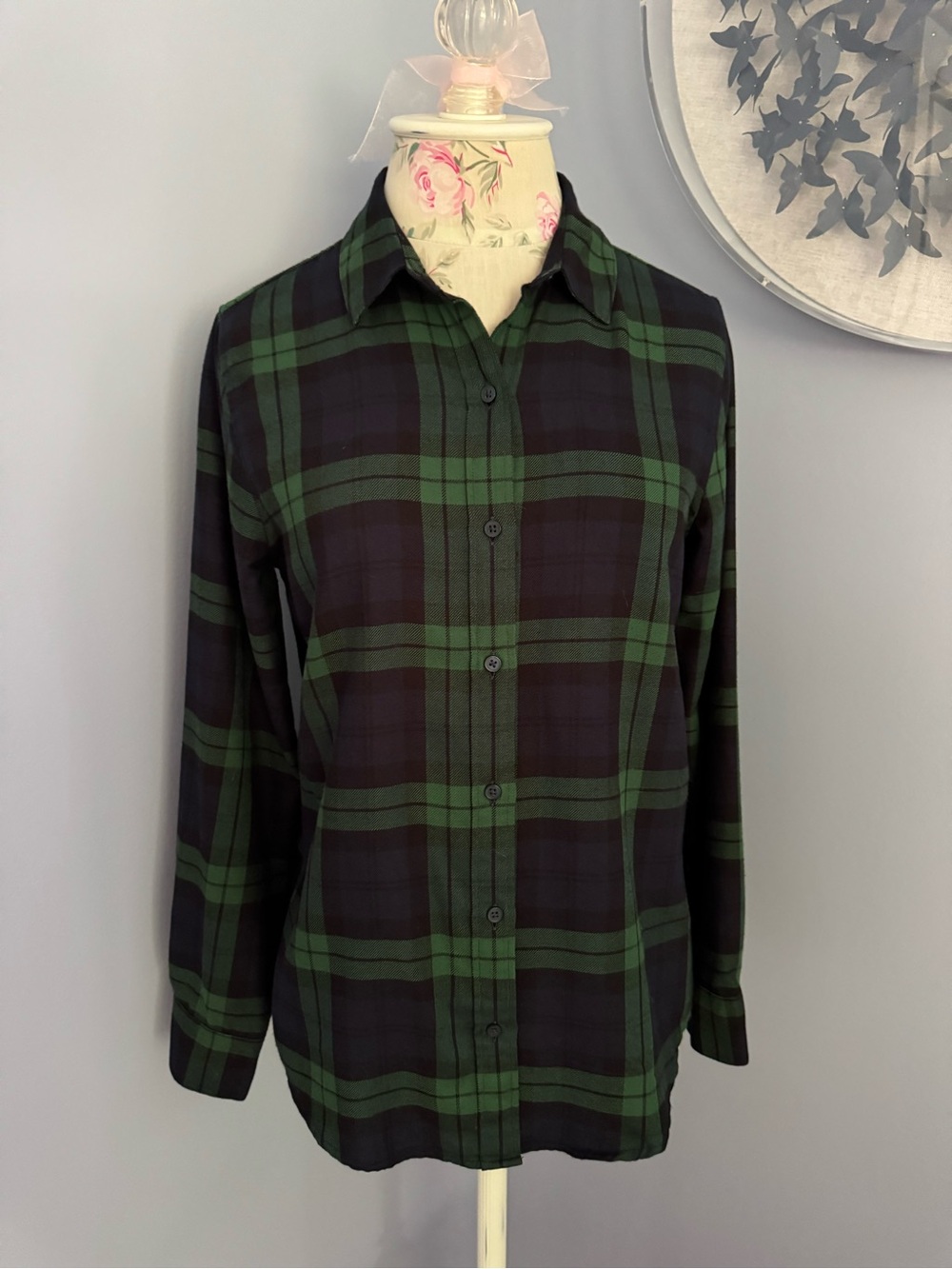 Banana Republic Green and Navy Plaid Boyfriend Shirt